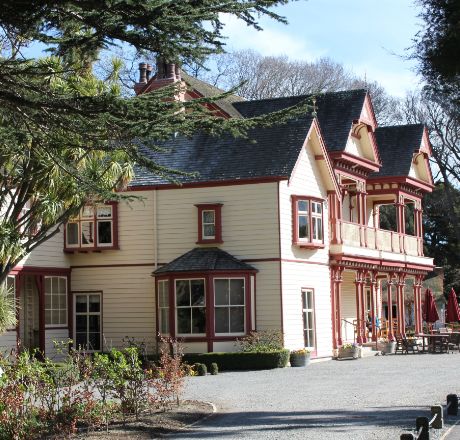 historic villa renovation from Te Putahi Projects